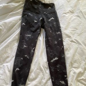 Black tie die leggings